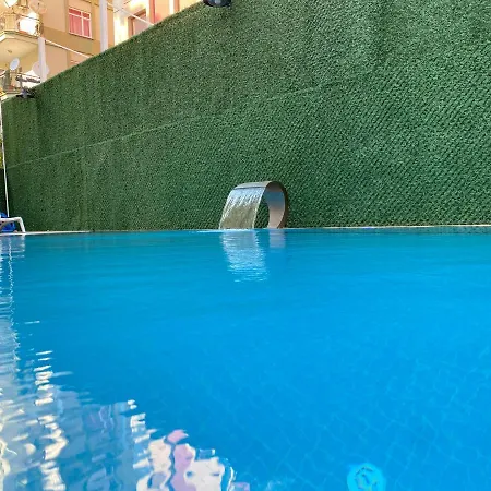 London Hotel